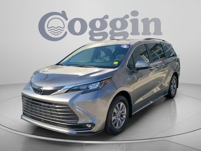 Certified 2026 Toyota Sienna XLE