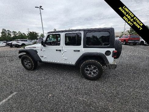 Used 2018 Jeep Wrangler Unlimited Rubicon AWD/4WD image 9