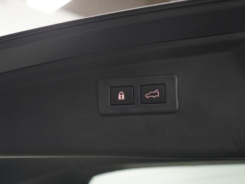 Used 2024 Subaru Outback Touring image 11