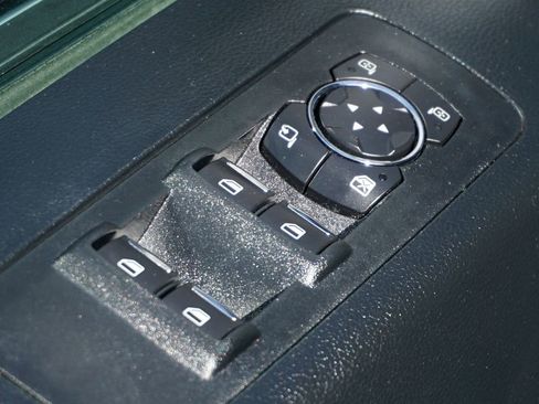 Used 2020 Ford F150 Platinum w/ Equipment Group 701A Luxury image 16