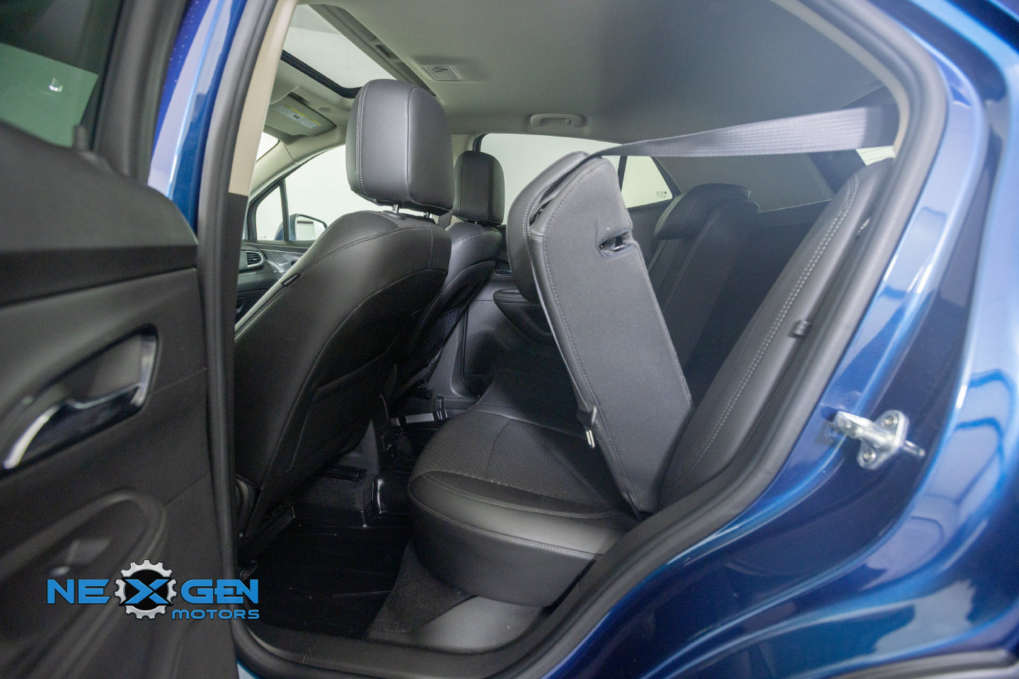 Used 2020 Buick Encore Preferred w/ Safety Package FWD image 29