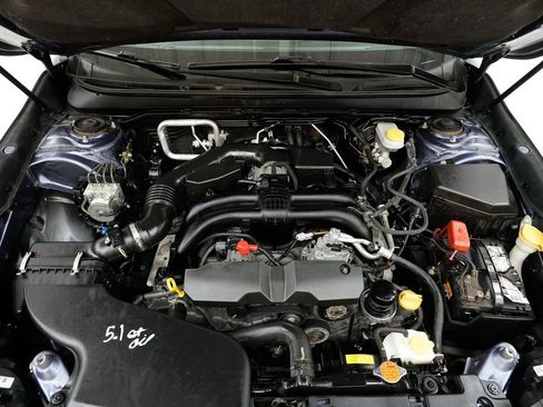 Used 2017 Subaru Outback 2.5i image 3