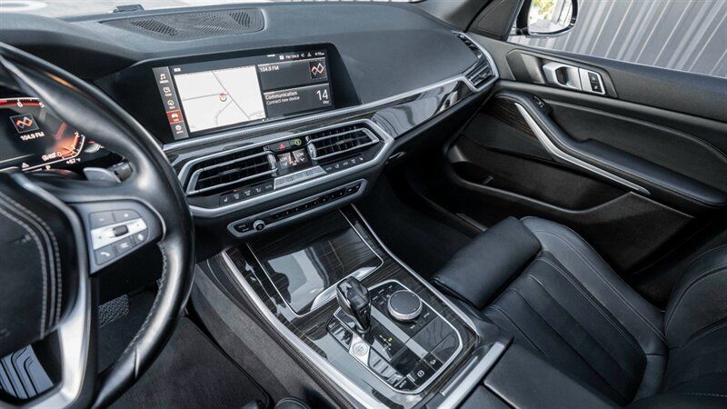 Used 2019 BMW X5 xDrive40i w/ Convenience Package AWD/4WD image 38