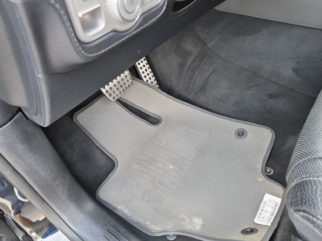 Used 2021 Mercedes-Benz GLS 580 4MATIC image 19