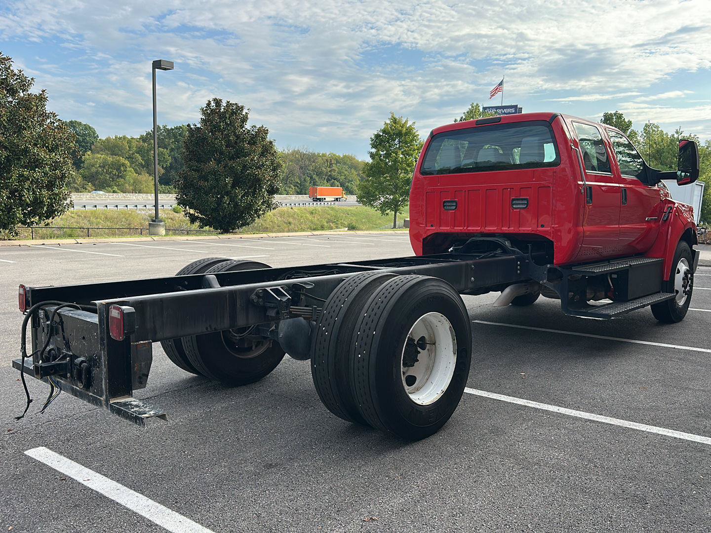 Used 2025 Ford F650 2WD Crew Cab Super Duty image 5