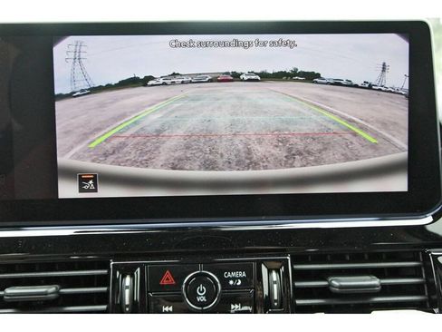New 2026 Nissan Pathfinder SV w/ SV Premium Package FWD image 18