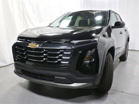 New 2026 Chevrolet Equinox LT w/ Convenience Package II image 6