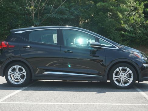 Used 2020 Chevrolet Bolt LT image 10