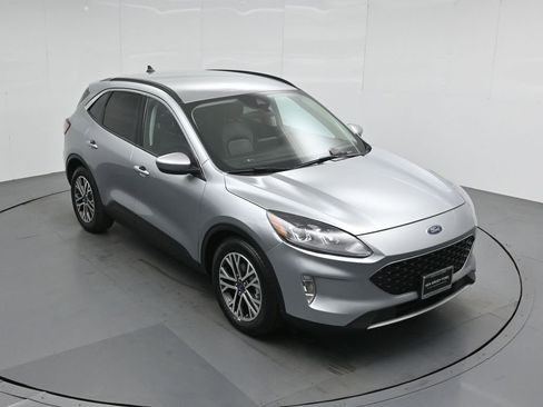 Certified 2022 Ford Escape SEL w/ Technology Package image 40