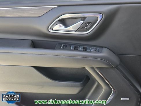 Used 2024 Chevrolet Suburban Z71 w/ Luxury Package AWD/4WD image 29