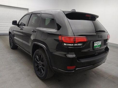 Used 2019 Jeep Grand Cherokee Altitude image 5