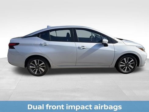 Used 2025 Nissan Versa SV FWD image 19