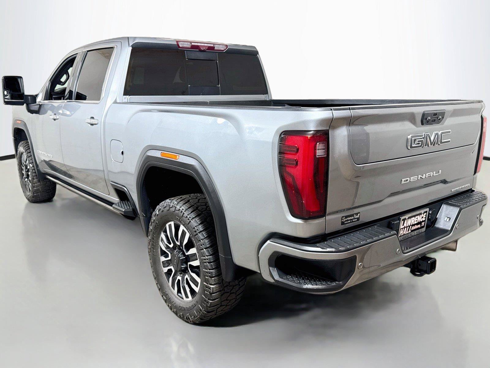 Certified 2024 GMC Sierra 2500 Denali Ultimate AWD/4WD image 6