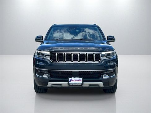 Used 2024 Jeep Wagoneer Series II w/ Flexible Seating Group image 2