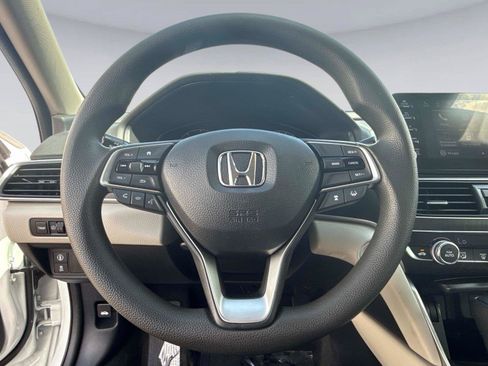 Used 2020 Honda Accord EX image 27