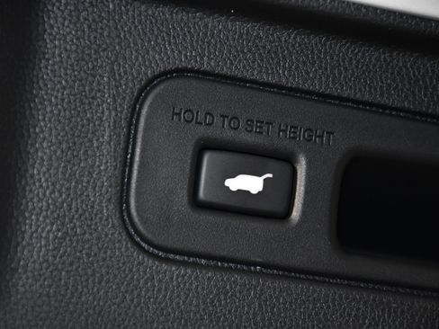 Certified 2026 Honda Pilot Touring image 52