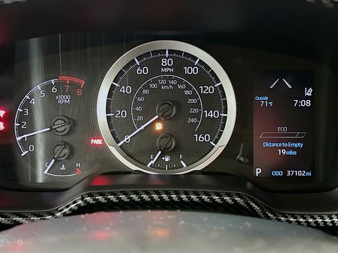 Used 2021 Toyota Corolla LE image 18