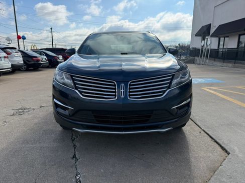 Used 2017 Lincoln MKC Premiere image 4