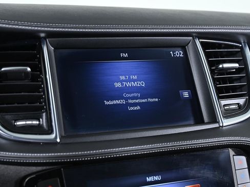 Used 2022 INFINITI QX50 Luxe AWD/4WD image 13