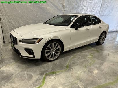 Used 2021 Volvo S60 T5 Momentum