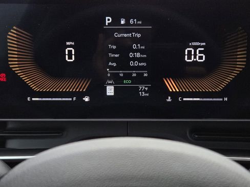 New 2026 Kia Carnival FWD image 11