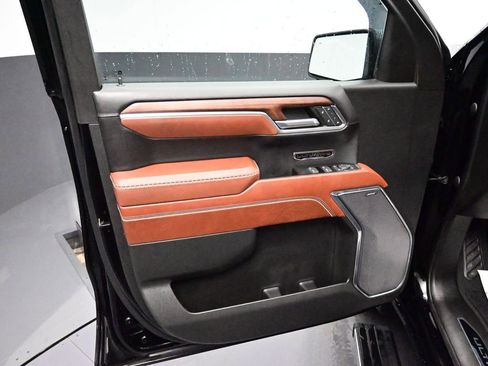 Used 2023 GMC Sierra 1500 Denali Ultimate image 20