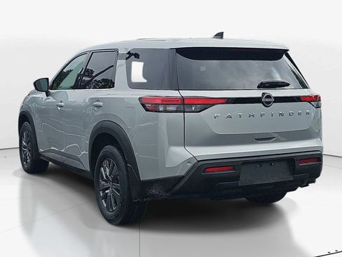 Used 2024 Nissan Pathfinder S w/ Cargo Package FWD image 6