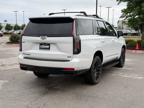 Used 2023 Cadillac Escalade Sport w/ LPO, ONYX Package AWD/4WD image 7