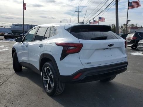 Used 2024 Chevrolet Trax RS w/ Driver Confidence Package image 20