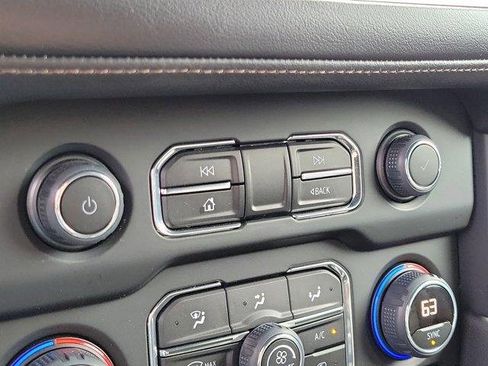 Used 2022 Chevrolet Tahoe High Country image 31