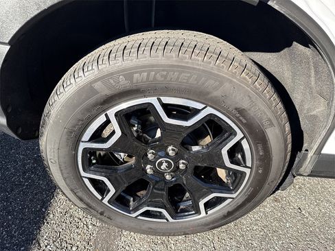 Used 2025 Ford Bronco Sport Outer Banks w/ Outer Banks Tech Package+ image 18