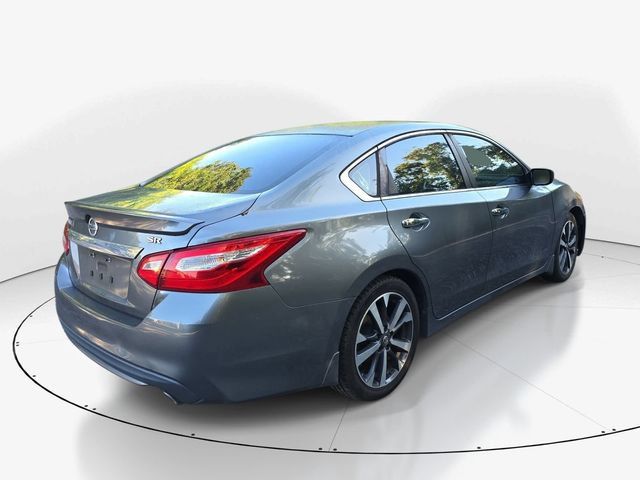 Used 2016 Nissan Altima 2.5 SR FWD image 6
