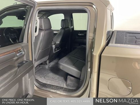 Used 2023 GMC Sierra 1500 Elevation w/ Elevation Premium Package AWD/4WD image 13