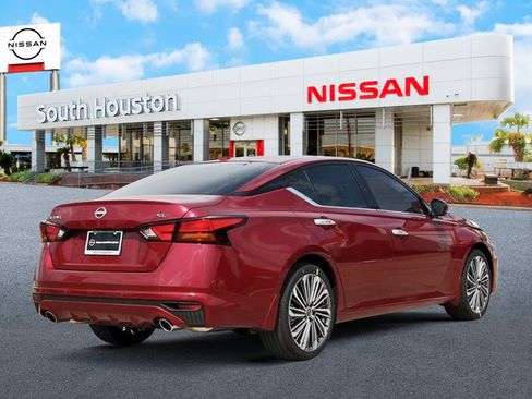 New 2025 Nissan Altima 2.5 SL image 4