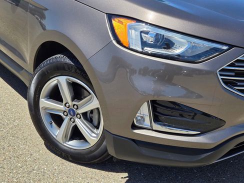 Used 2019 Ford Edge SEL w/ Equipment Group 201A FWD image 9
