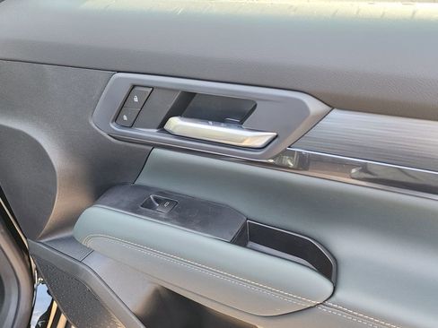 New 2026 GMC Terrain AT4 w/ Convenience Package III image 39