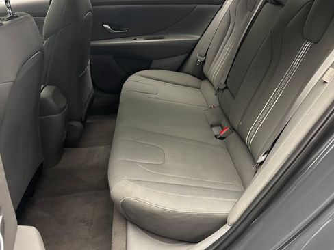 Used 2024 Hyundai Elantra SEL w/ Convenience Package FWD image 30