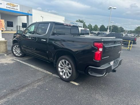 Used 2020 Chevrolet Silverado 1500 High Country w/ Technology Package AWD/4WD image 2