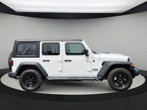 Used 2023 Jeep Wrangler Unlimited Sport AWD/4WD image 9