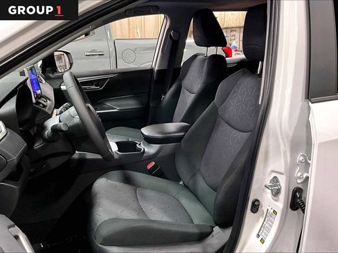 Certified 2025 Toyota RAV4 XLE image 7