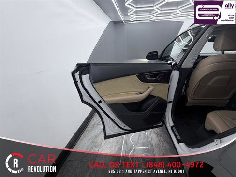 Used 2020 Audi Q8 Prestige w/ Prestige Package AWD/4WD image 71