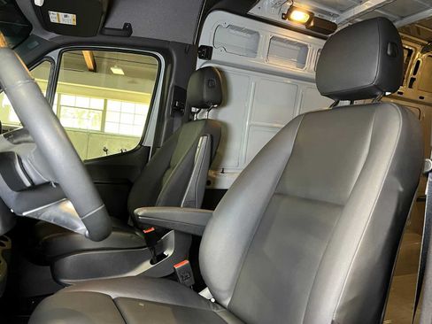 Used 2026 Mercedes-Benz Sprinter 2500 image 24