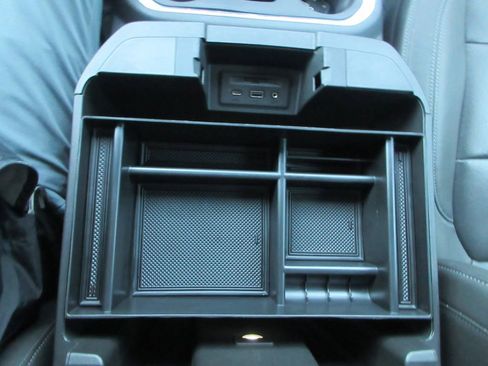 Certified 2020 GMC Sierra 1500 SLT w/ SLT Premium Plus Package image 32