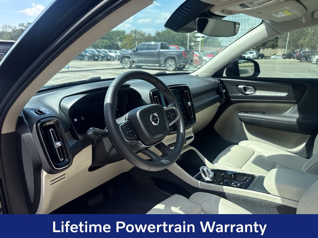 Certified 2024 Volvo XC40 B5 Plus w/ Protection Package Premier AWD/4WD image 24