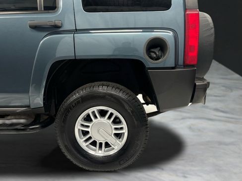 Used 2006 HUMMER H3 Luxury image 13