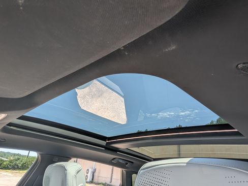 Used 2024 Cadillac Lyriq Sport w/ LPO, Floor Liner Package AWD/4WD image 15
