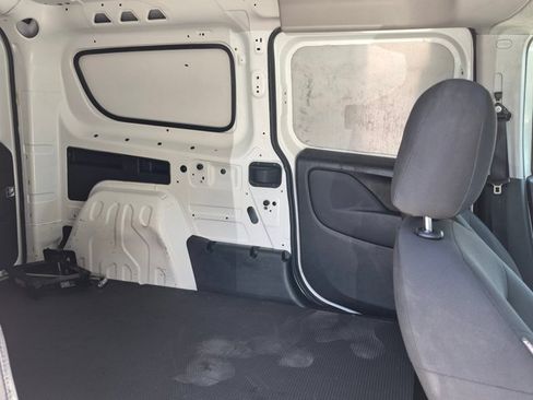 Used 2022 RAM ProMaster City Tradesman FWD image 17