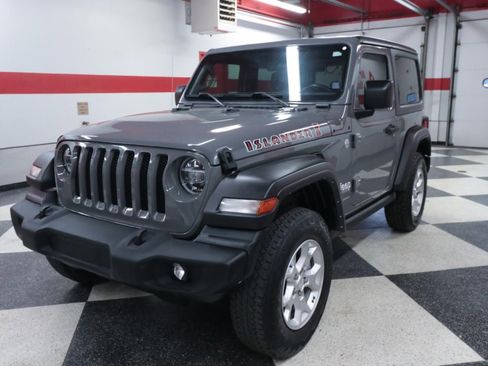 Used 2021 Jeep Wrangler Sport AWD/4WD image 29