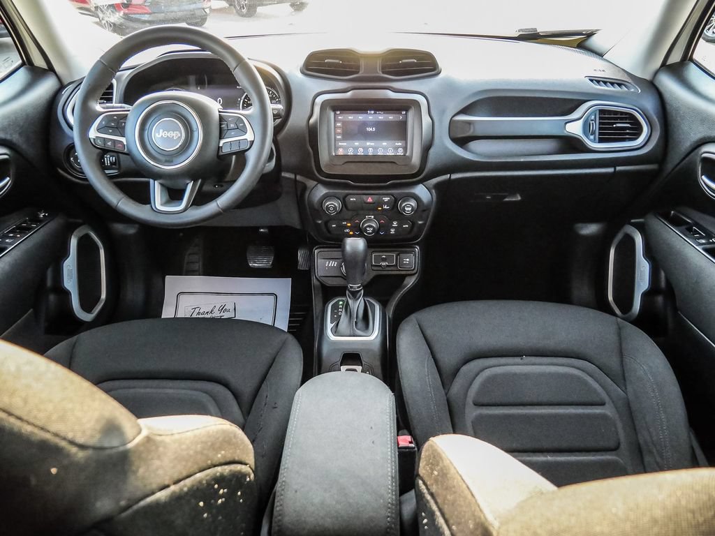 Used 2021 Jeep Renegade Latitude AWD/4WD image 24