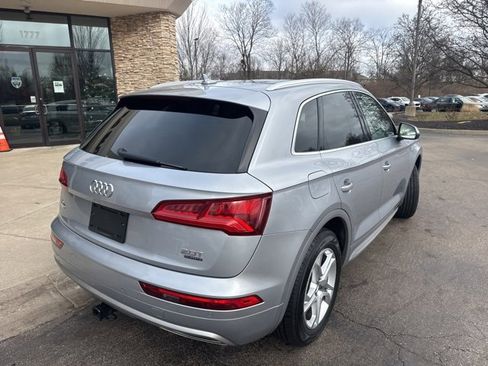 Used 2018 Audi Q5 2.0T Premium Plus w/ Premium Plus Package image 3